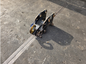 Attache rapide CATERPILLAR