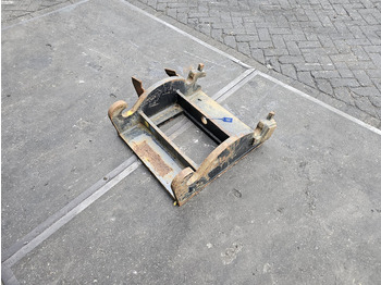 Attache rapide pour Engins de chantier kopplaat verachtert eurosteel cw 30 cw40 kopplaat adaptorplate: photos 4