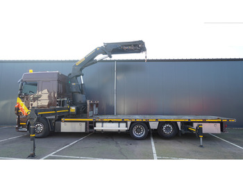 Camion grue DAF XF 460