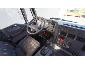 Camion grue Iveco EUROTRAKKER CURSOR 350 6X4 FLATBED WITH PALFINGER PK 20002 CRANE: photos 5