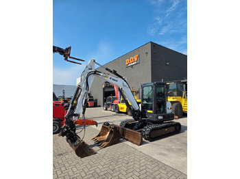 Mini pelle BOBCAT E55