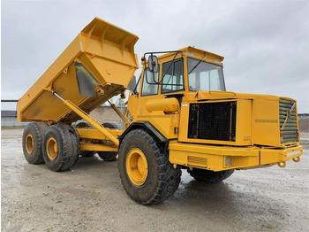 Tombereau articulé VOLVO A25C