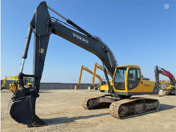 Pelle sur chenille VOLVO EC240LC