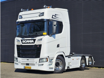 Tracteur routier SCANIA S 580