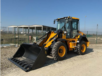 Chargeuse sur pneus JCB 411