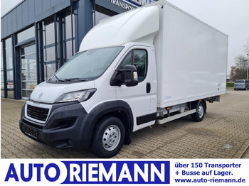 Fourgon grand volume PEUGEOT Boxer