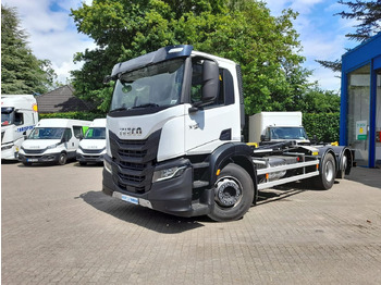 Camion ampliroll IVECO