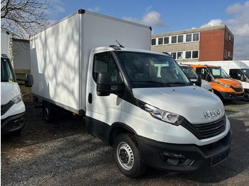 Fourgon grand volume IVECO Daily 35s14