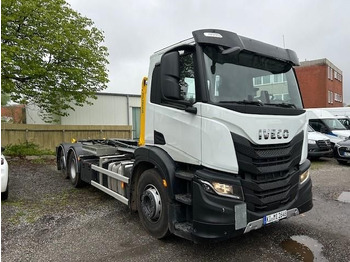 Camion ampliroll IVECO X-WAY