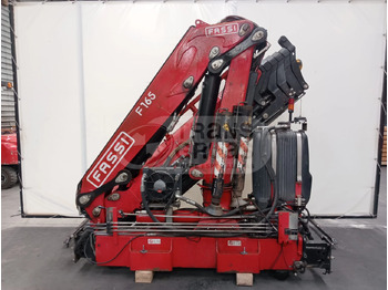 Grue auxiliaire FASSI