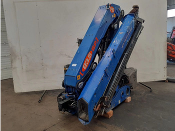 Grue auxiliaire PM