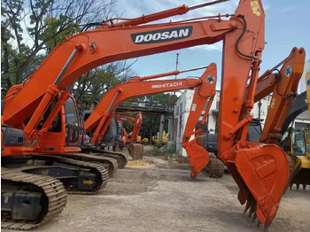 Pelle sur chenille Doosan DX300: photos 5