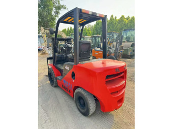 Chariot élévateur diesel HangCha A30: photos 3 Chariot élévateur diesel HangCha A30: photos 3