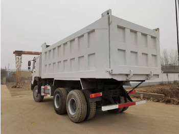 Camion benne Sinotruk HOWO 6*4 Dump truck: photos 3