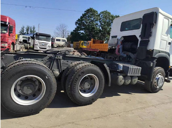 Tracteur routier Sinotruk HOWO 420HP Tractor: photos 3 Tracteur routier Sinotruk HOWO 420HP Tractor: photos 3