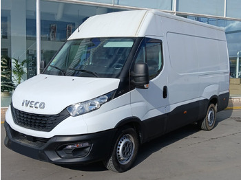 Fourgon utilitaire IVECO Daily 35s14