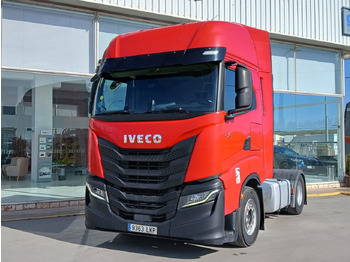 Tracteur routier IVECO