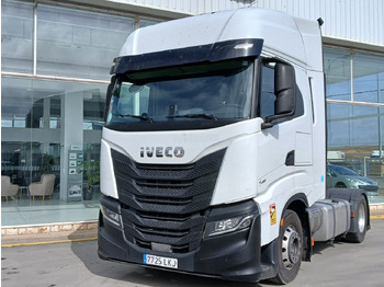 Tracteur routier IVECO