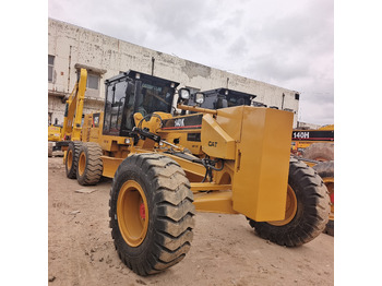 Niveleuse CATERPILLAR 140H