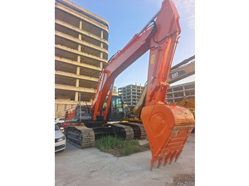 Pelle sur chenille HITACHI ZX350
