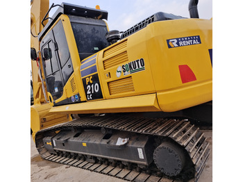 Pelle sur chenille KOMATSU PC200-8