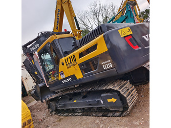 Pelle sur chenille VOLVO EC210D