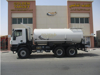 Camion citerne Iveco TRAKKER 380: photos 5