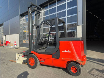 Chariot élévateur électrique neuf Linde E40: photos 1
