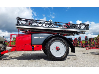 Pulvérisateur traîné HORSCH