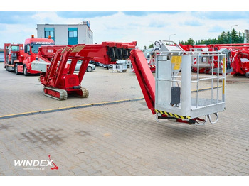 Camion avec nacelle