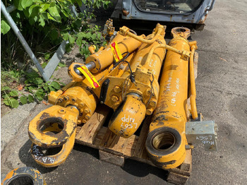 Vérin hydraulique LIEBHERR