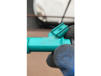 Injecteur pour Voiture neuf Denso 23250-0Q020  for Toyota Aygo car: photos 2