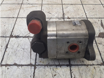 Pompe de support pour Grue Bosch LTM 1090 emergency steering pump: photos 4