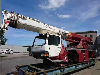 Grue tout-terrain LIEBHERR LTM 1040-2.1
