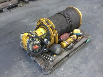 Grue auxiliaire SPIERINGS
