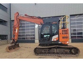 Pelle sur chenille HITACHI ZX135US-7