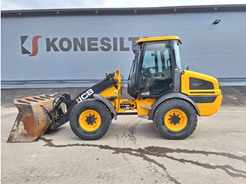 Chargeuse sur pneus JCB 409