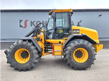 Chargeuse sur pneus JCB