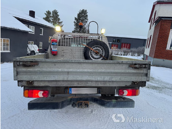 Fourgonnette Pickup Nissan Navara med flak: photos 4 Fourgonnette Pickup Nissan Navara med flak: photos 4