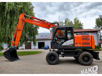Pelle sur pneus HITACHI