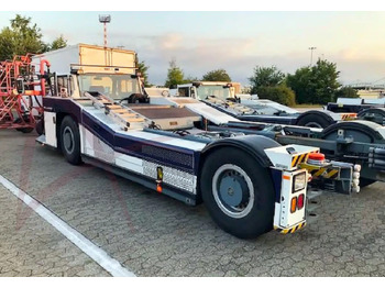 Tracteur d'avions GOLDHOFER