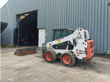 Mini chargeuse BOBCAT S590