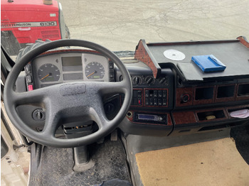 Tracteur routier MAN TGA 26.480 6x4: photos 4