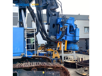 Foreuse XCMG XR240E