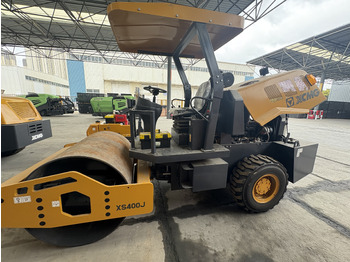 Rouleau compresseur XCMG XS400J 4ton Mechancial Single Drum Vibratory Road Roller Price: photos 3 Rouleau compresseur XCMG XS400J 4ton Mechancial Single Drum Vibratory Road Roller Price: photos 3