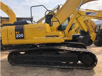 Pelle sur chenille KOMATSU PC200-7