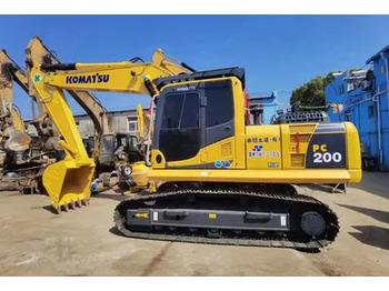 Pelle sur chenille KOMATSU PC200-6