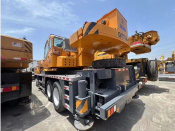 Grue mobile XCMG QY70K