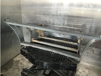 Cabine et intérieur LIEBHERR