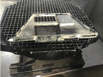 Cabine et intérieur LIEBHERR